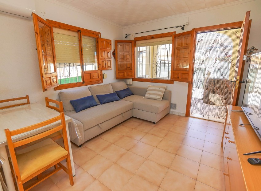 Resale - Detached - La Marina - Urb. La Marina