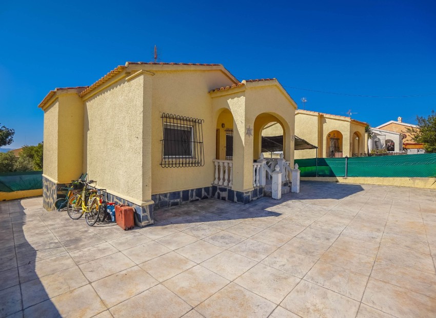 Resale - Detached - La Marina - Urb. La Marina