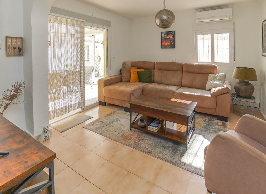 Resale - Detached - La Marina - Urb. La Marina