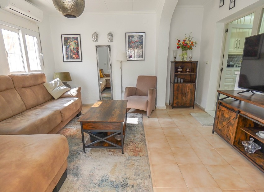 Resale - Detached - La Marina - Urb. La Marina