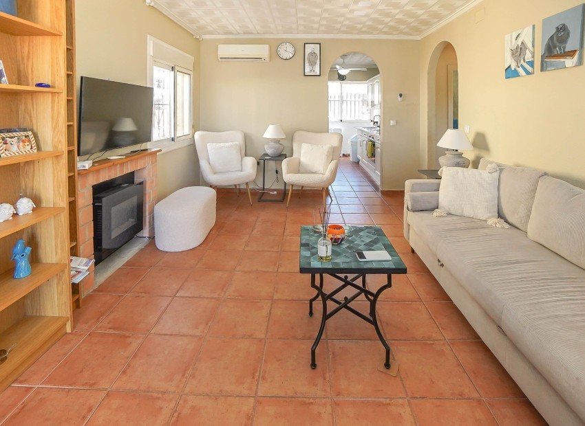 Resale - Detached - La Marina - Urb. La Marina