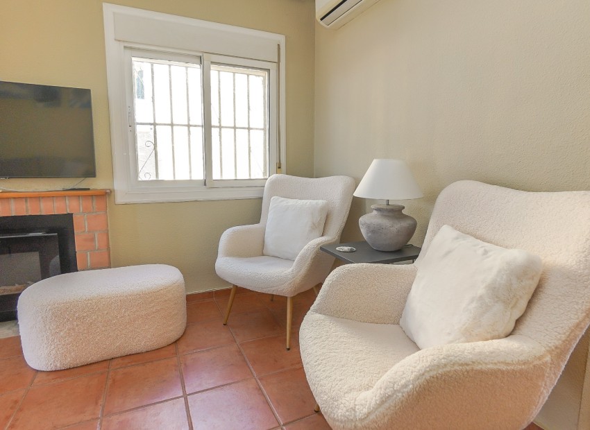 Resale - Detached - La Marina - Urb. La Marina