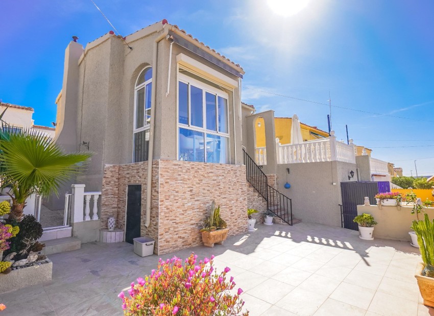 Resale - Detached - La Marina - Urb. La Marina