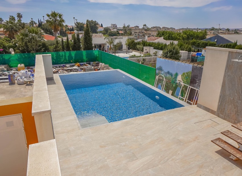 Resale - Detached Villa - La Marina - Urb. El Oasis