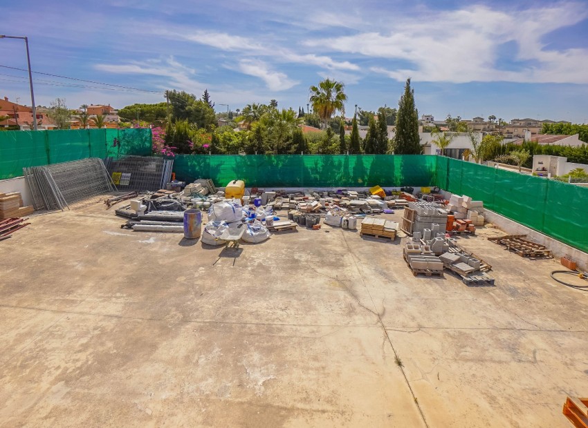 Resale - Detached Villa - La Marina - Urb. El Oasis