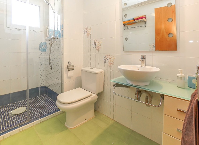 Resale - Detached Villa - La Marina - Urb. El Oasis