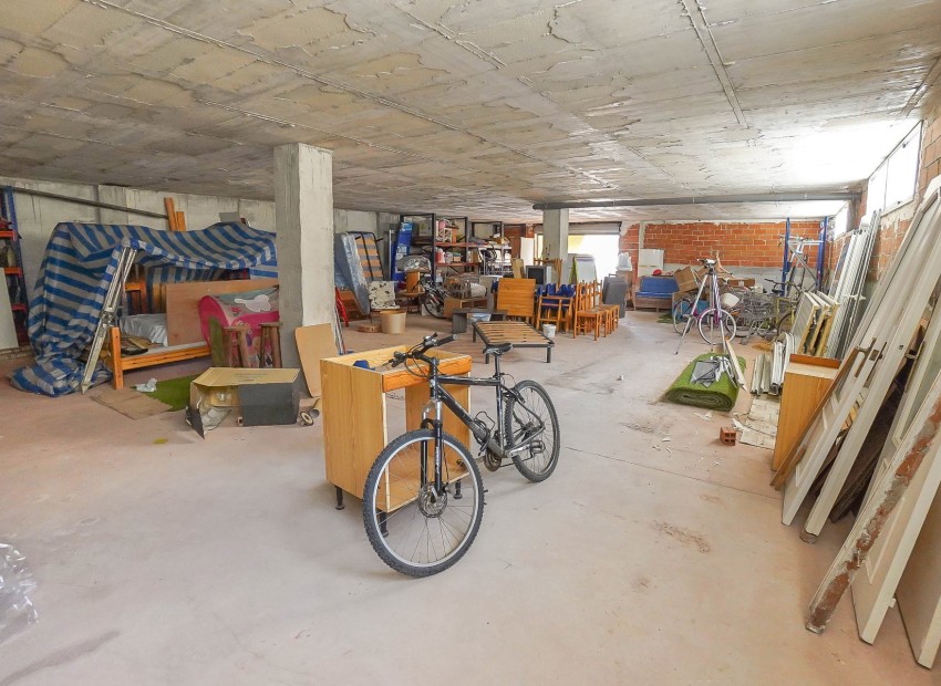 Resale - Detached Villa - La Marina - Urb. El Oasis