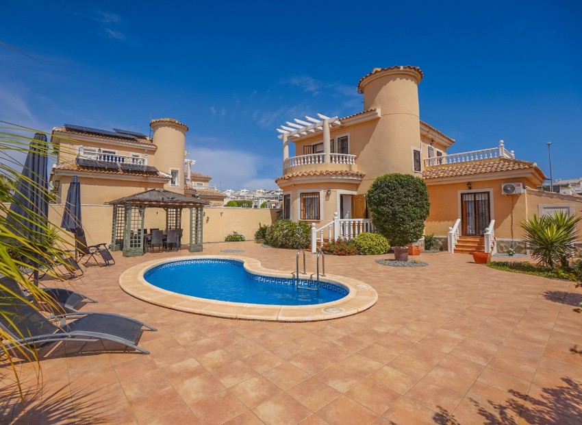 Resale - Detached Villa - La Marina - Urb. La Marina