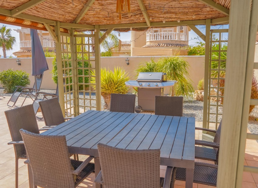 Resale - Detached Villa - La Marina - Urb. La Marina