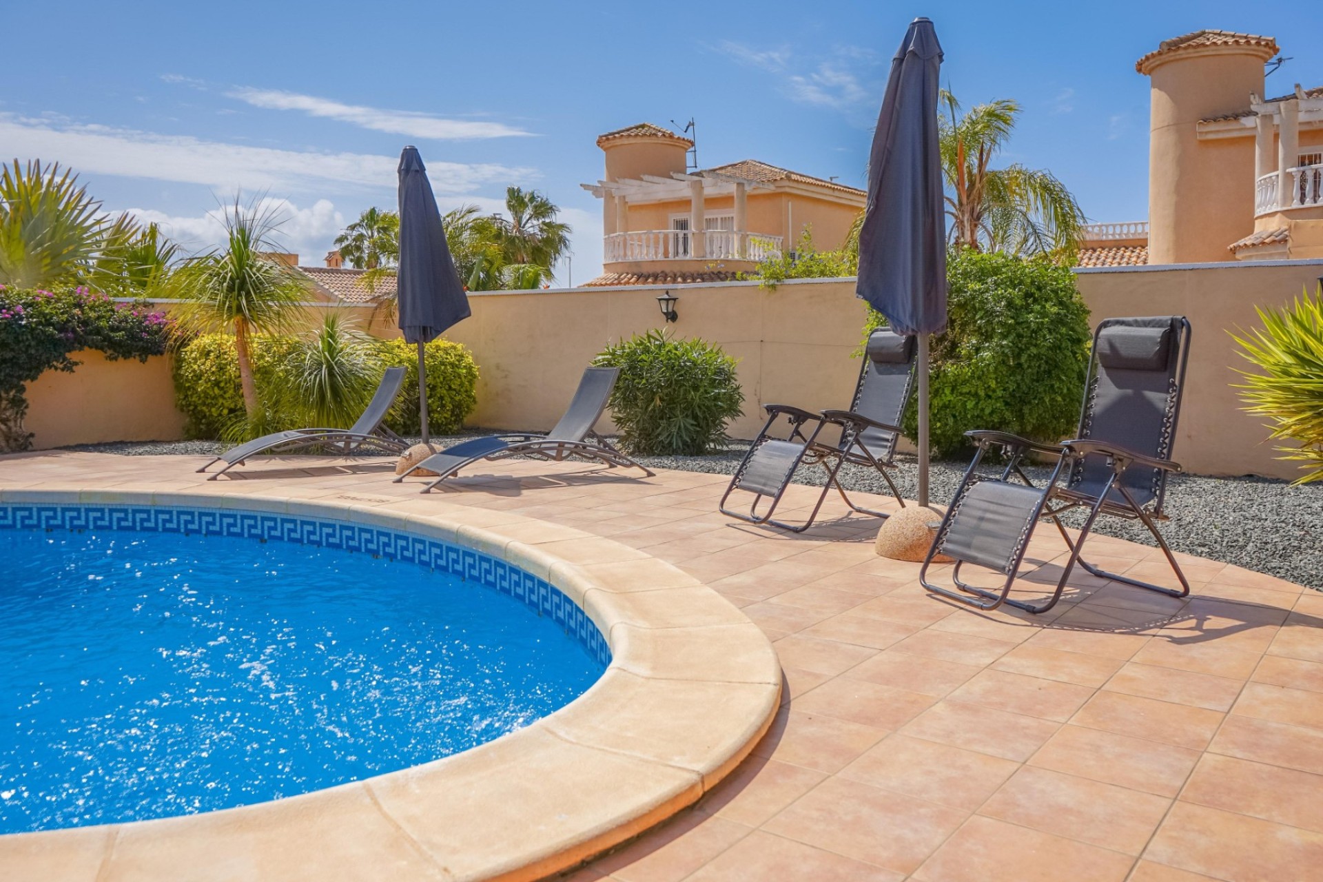 Resale - Detached Villa - La Marina - Urb. La Marina