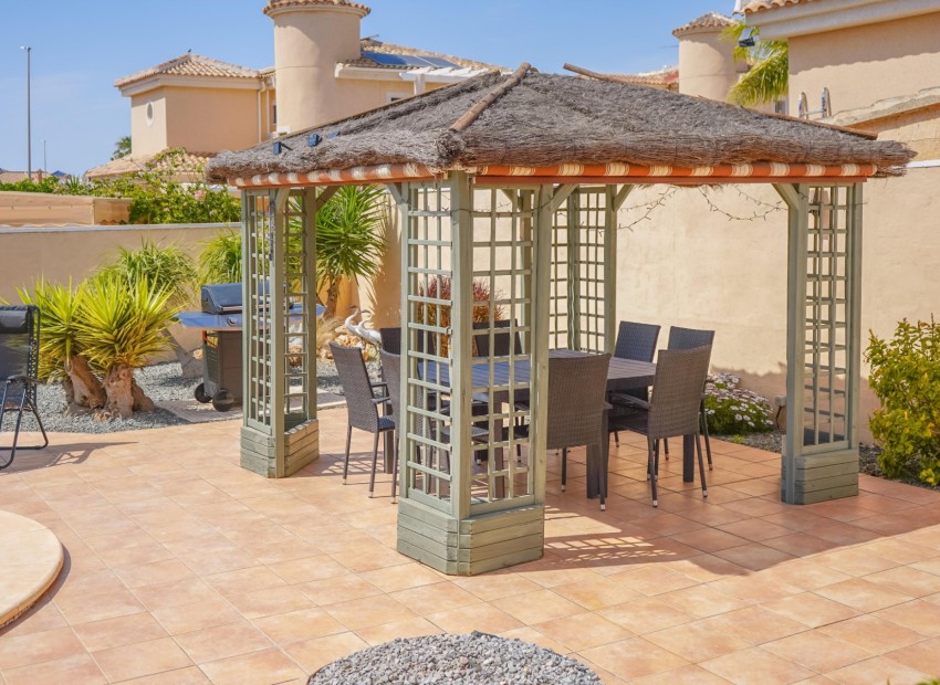 Resale - Detached Villa - La Marina - Urb. La Marina