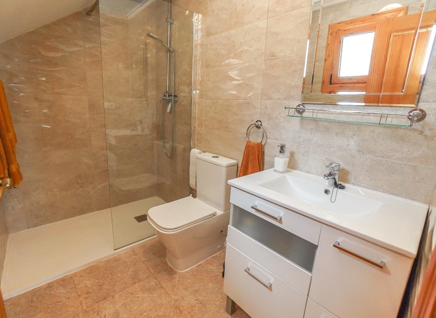 Resale - Detached Villa - La Marina - Urb. La Marina