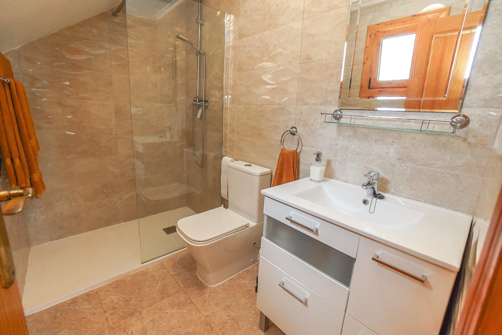 Resale - Detached Villa - La Marina - Urb. La Marina