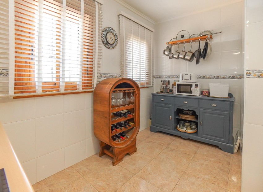 Resale - Detached Villa - La Marina - Urb. La Marina