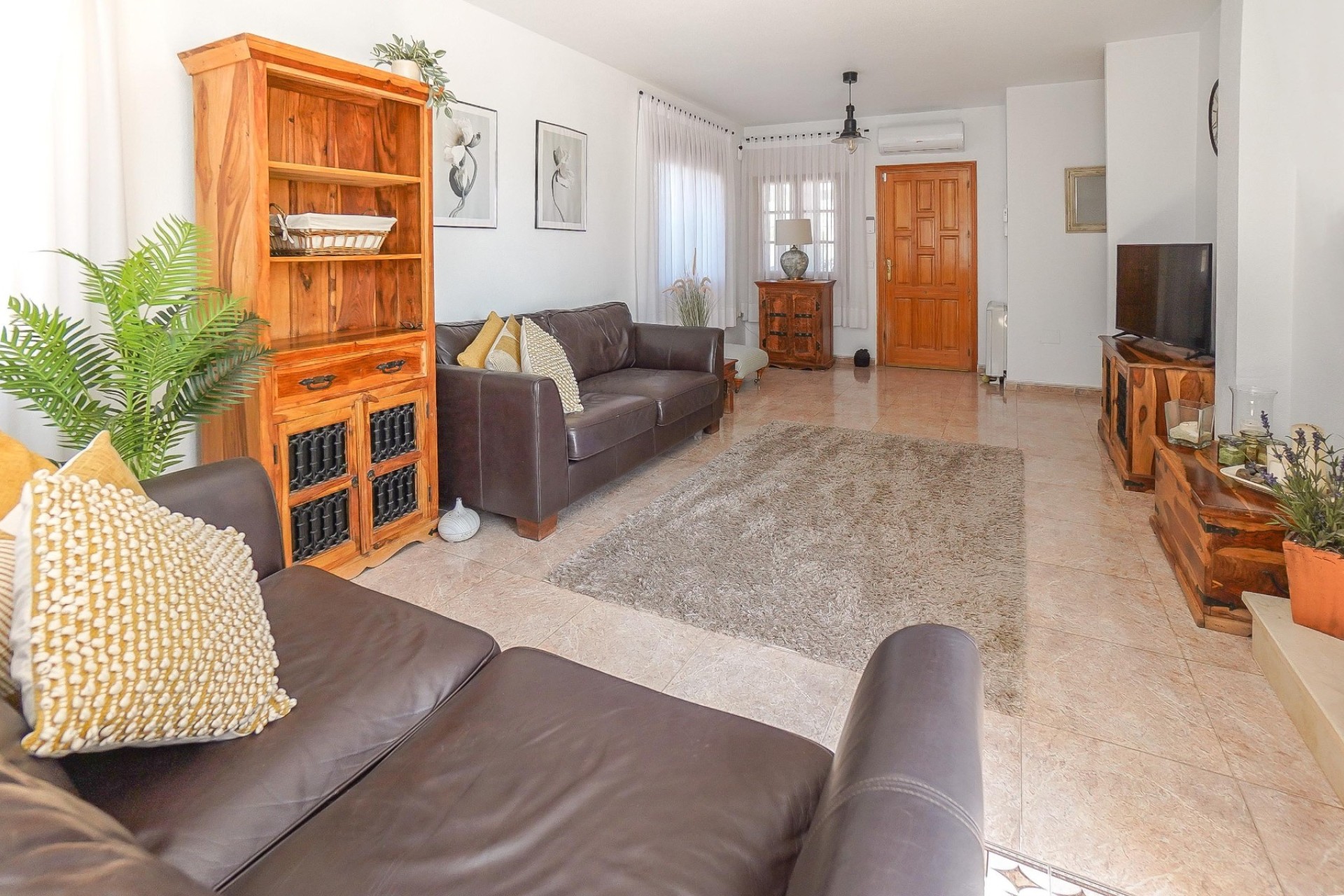 Resale - Detached Villa - La Marina - Urb. La Marina
