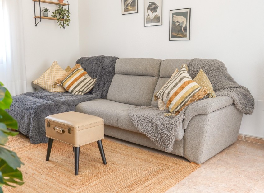Resale - Detached Villa - La Marina - Urb. La Marina