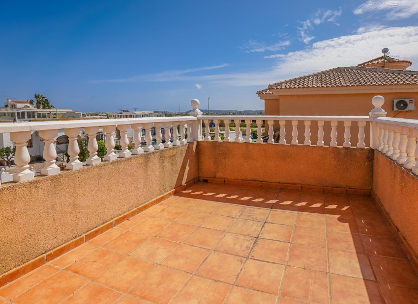 Resale - Detached Villa - La Marina - Urb. La Marina
