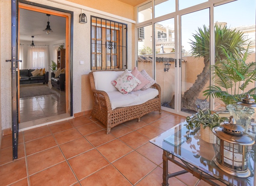 Resale - Detached Villa - La Marina - Urb. La Marina