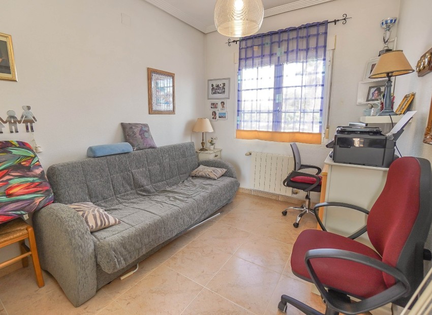 Resale - Detached Villa - La Marina - Urb. La Marina