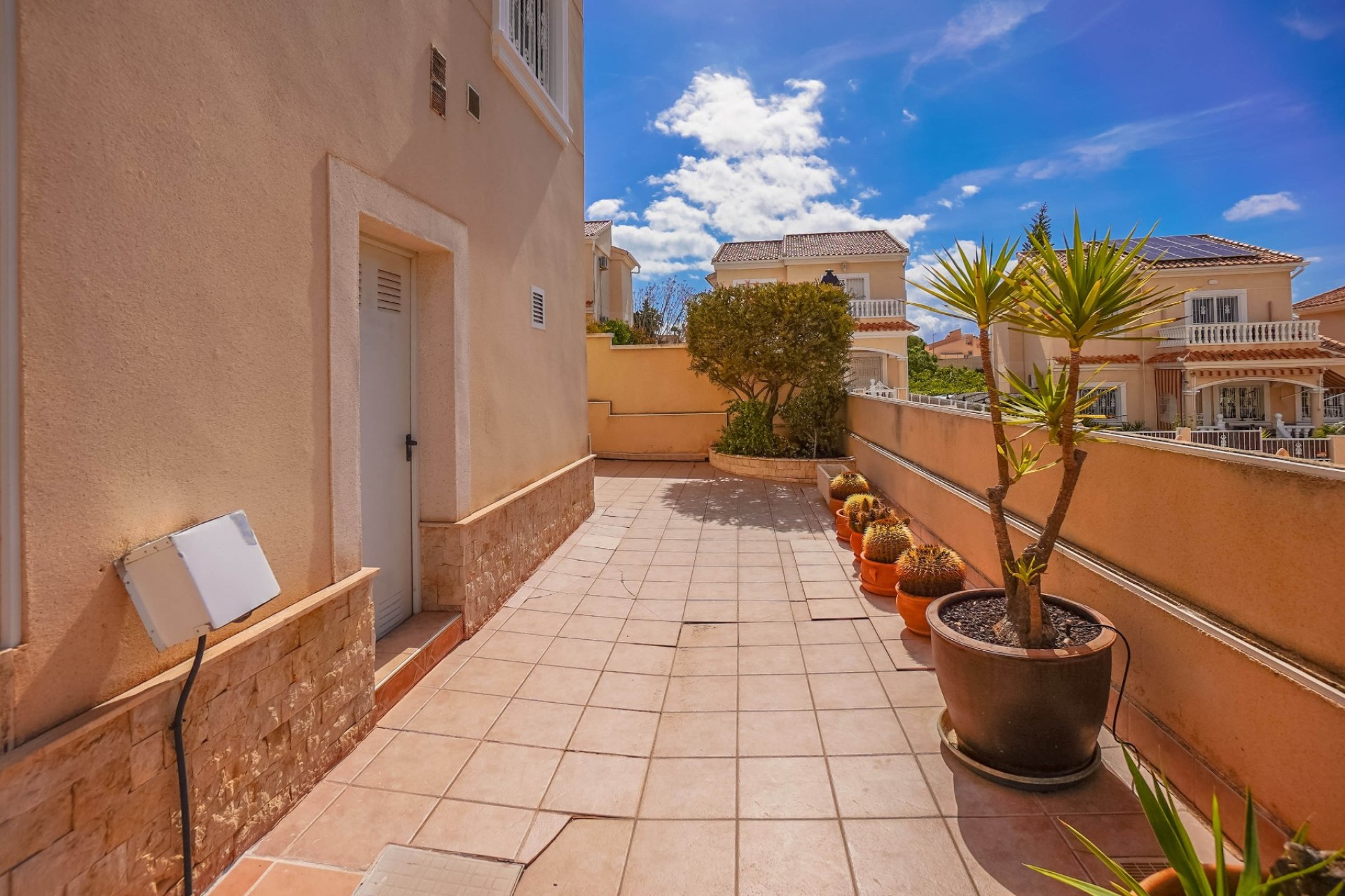 Resale - Detached Villa - La Marina - Urb. La Marina