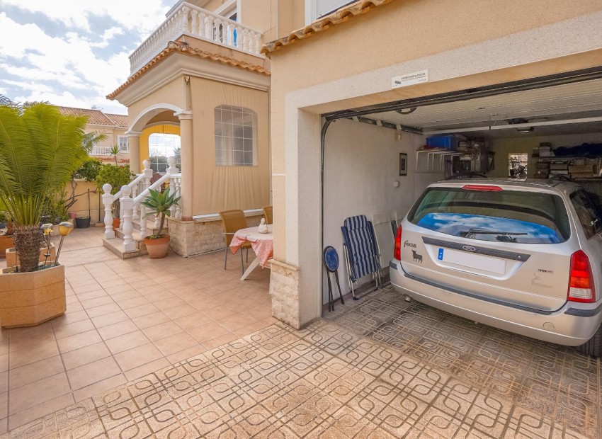 Resale - Detached Villa - La Marina - Urb. La Marina