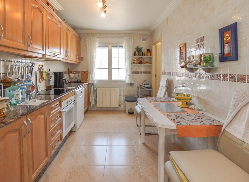 Resale - Detached Villa - La Marina - Urb. La Marina