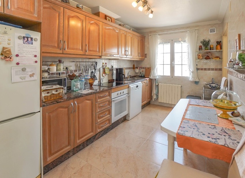 Resale - Detached Villa - La Marina - Urb. La Marina
