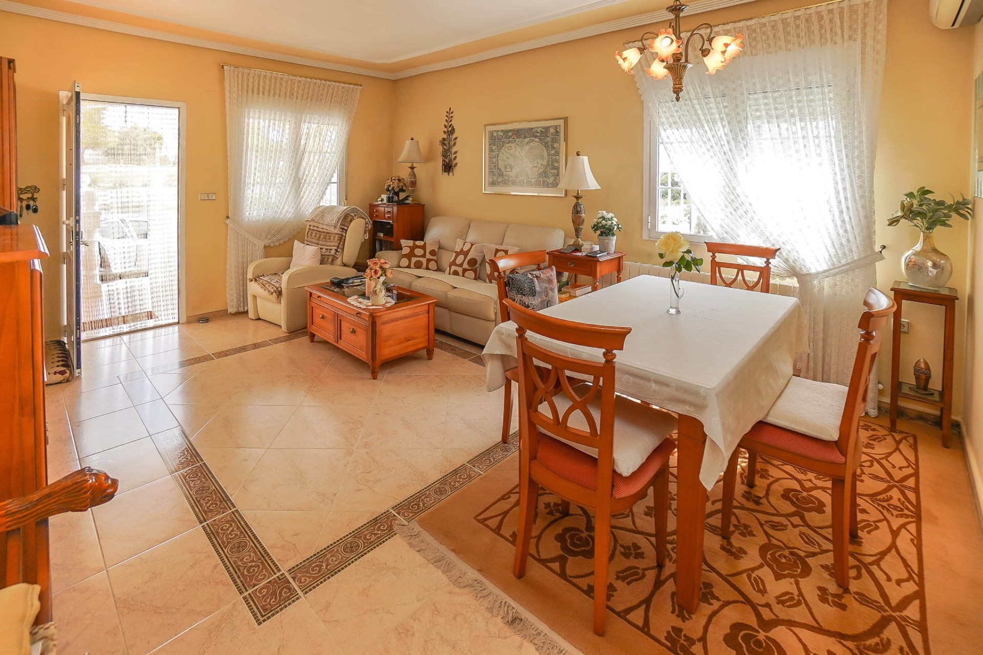 Resale - Detached Villa - La Marina - Urb. La Marina