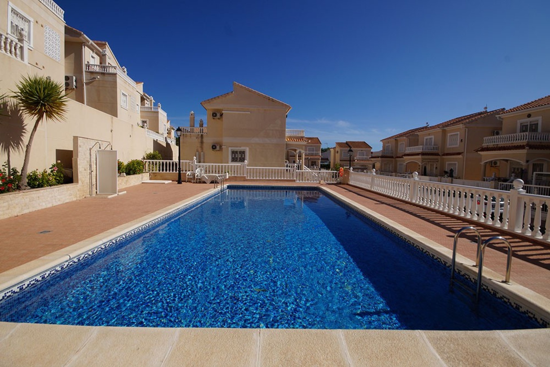 Resale - Detached Villa - La Marina - Urb. La Marina