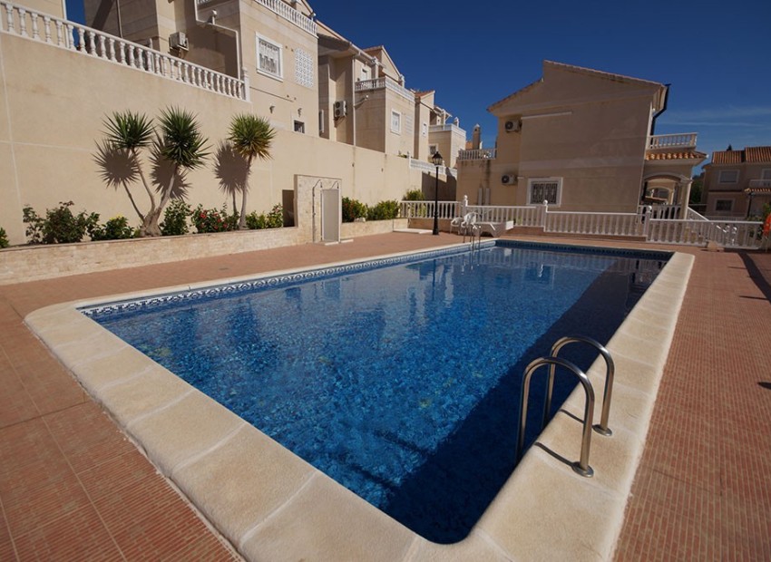 Resale - Detached Villa - La Marina - Urb. La Marina