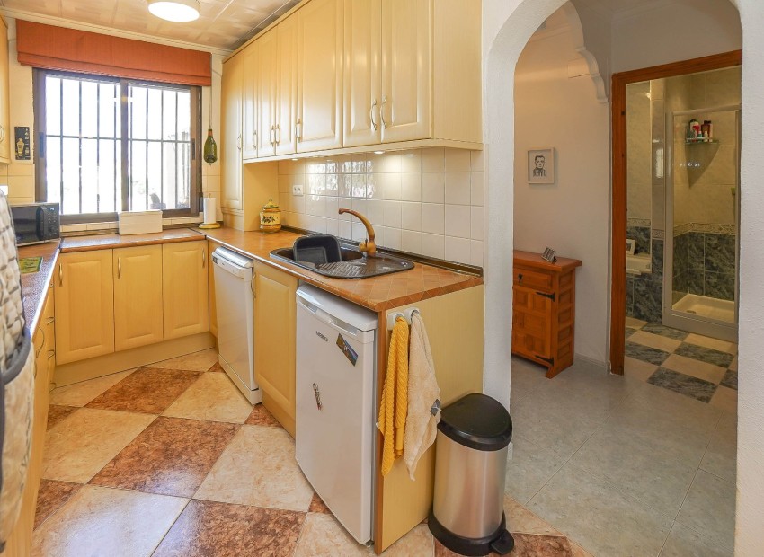 Resale - Detached Villa - La Marina - Urb. La Marina
