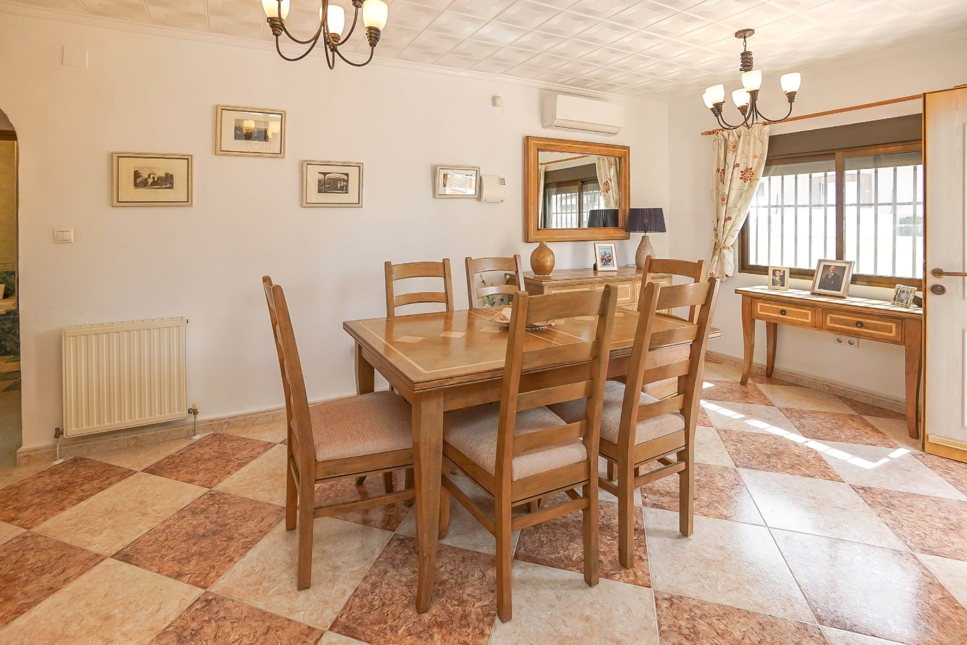 Resale - Detached Villa - La Marina - Urb. La Marina