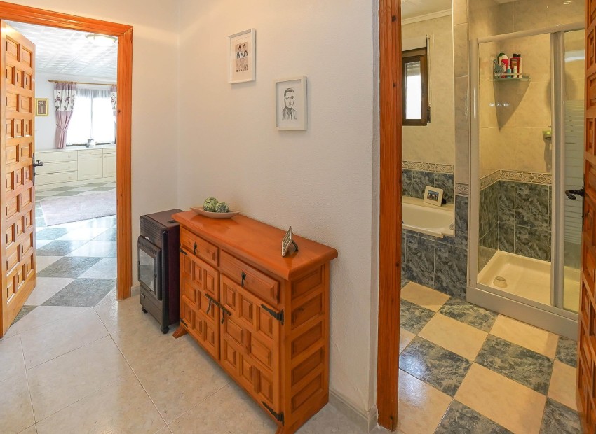 Resale - Detached Villa - La Marina - Urb. La Marina