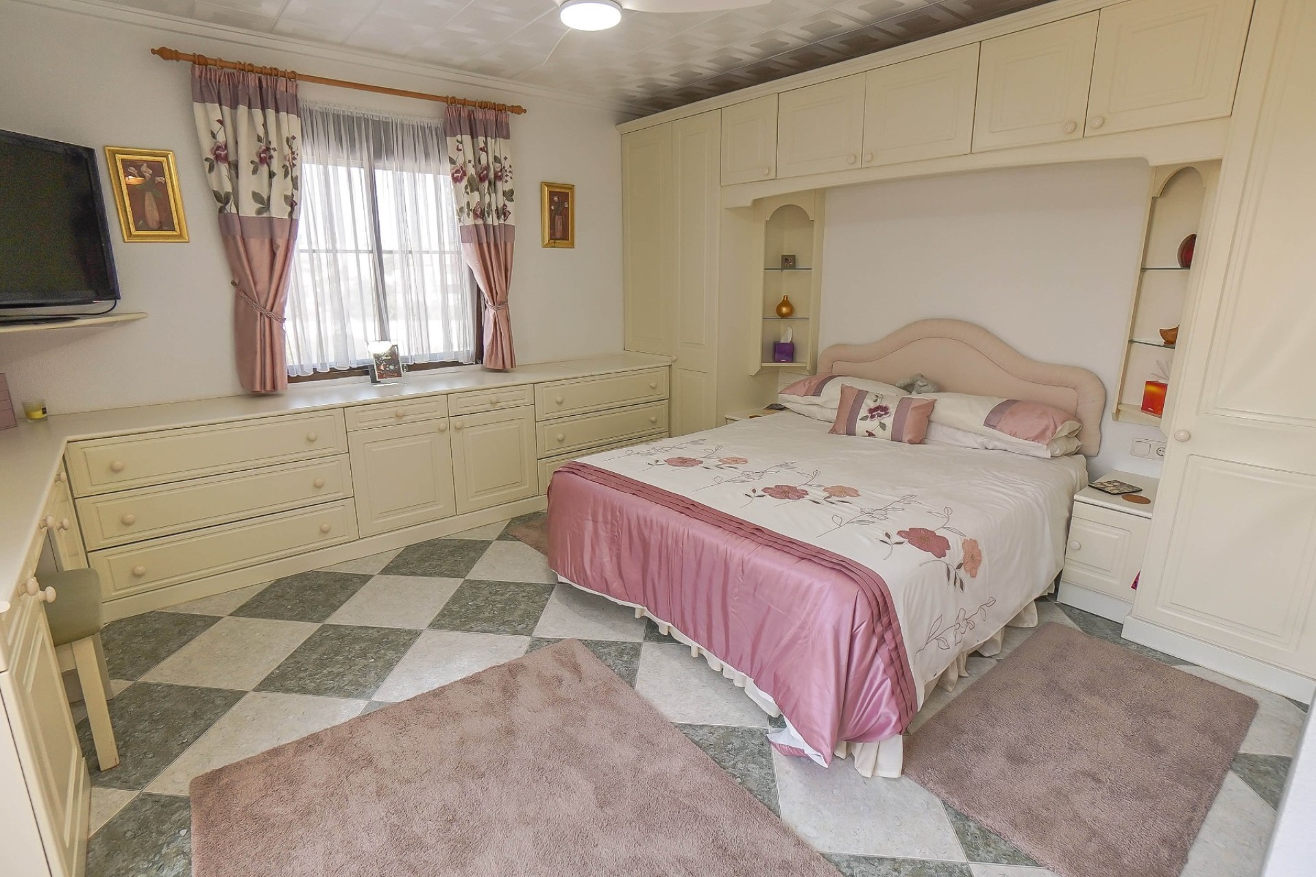 Resale - Detached Villa - La Marina - Urb. La Marina
