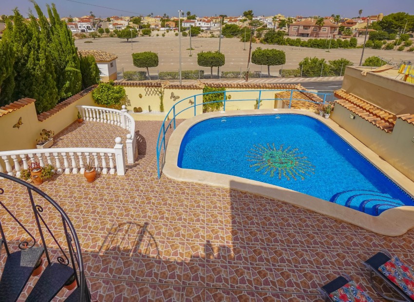 Resale - Detached Villa - La Marina - Urb. La Marina
