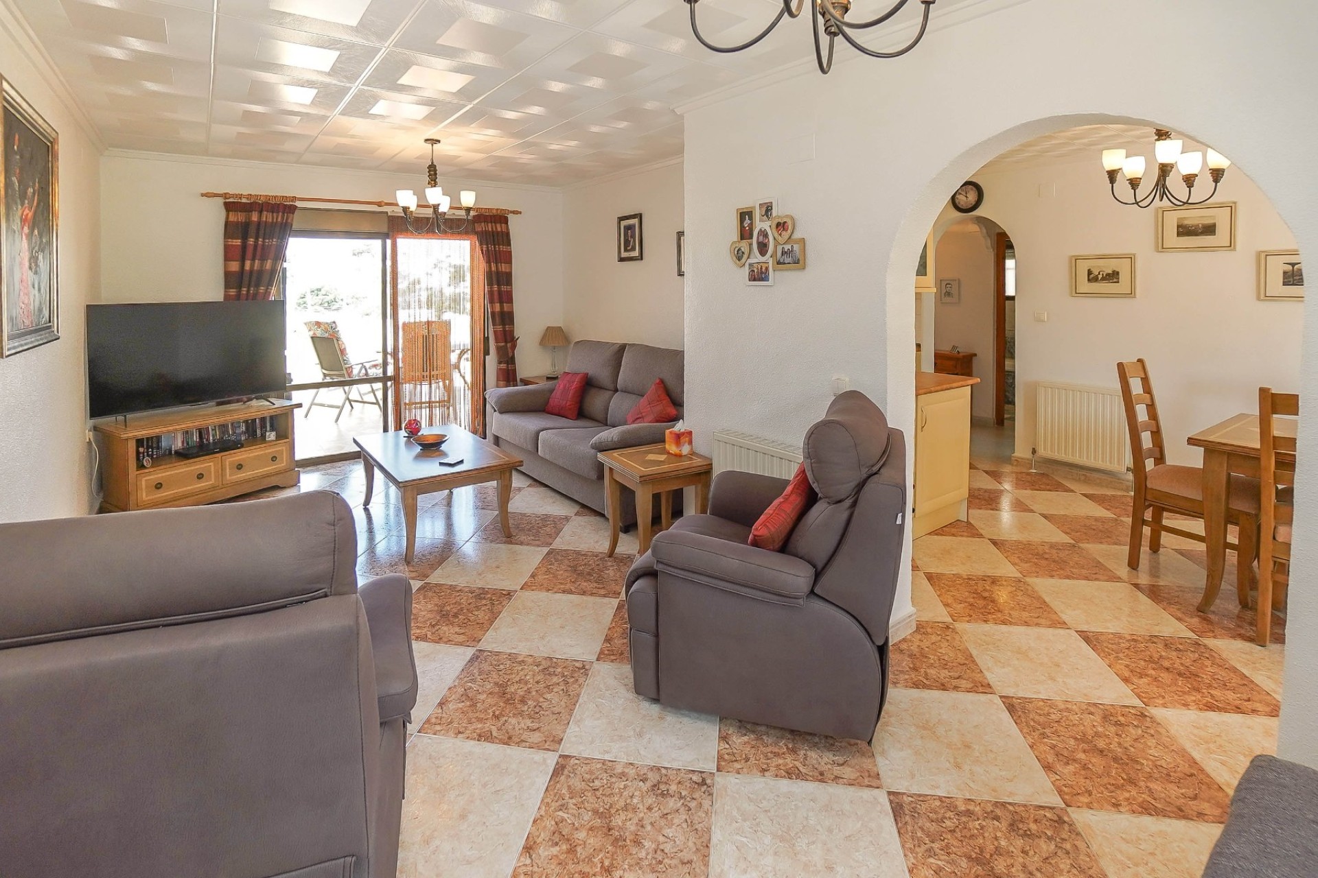 Resale - Detached Villa - La Marina - Urb. La Marina