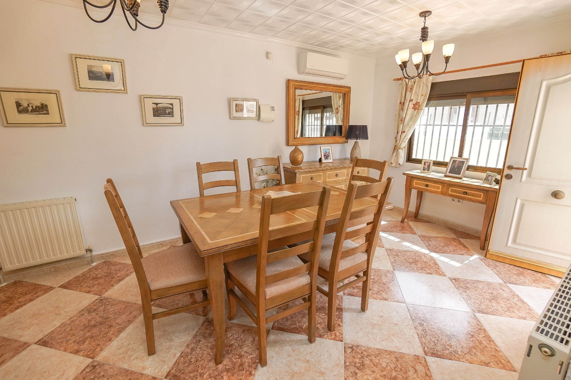 Resale - Detached Villa - La Marina - Urb. La Marina