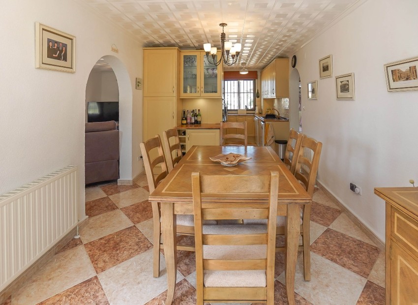 Resale - Detached Villa - La Marina - Urb. La Marina
