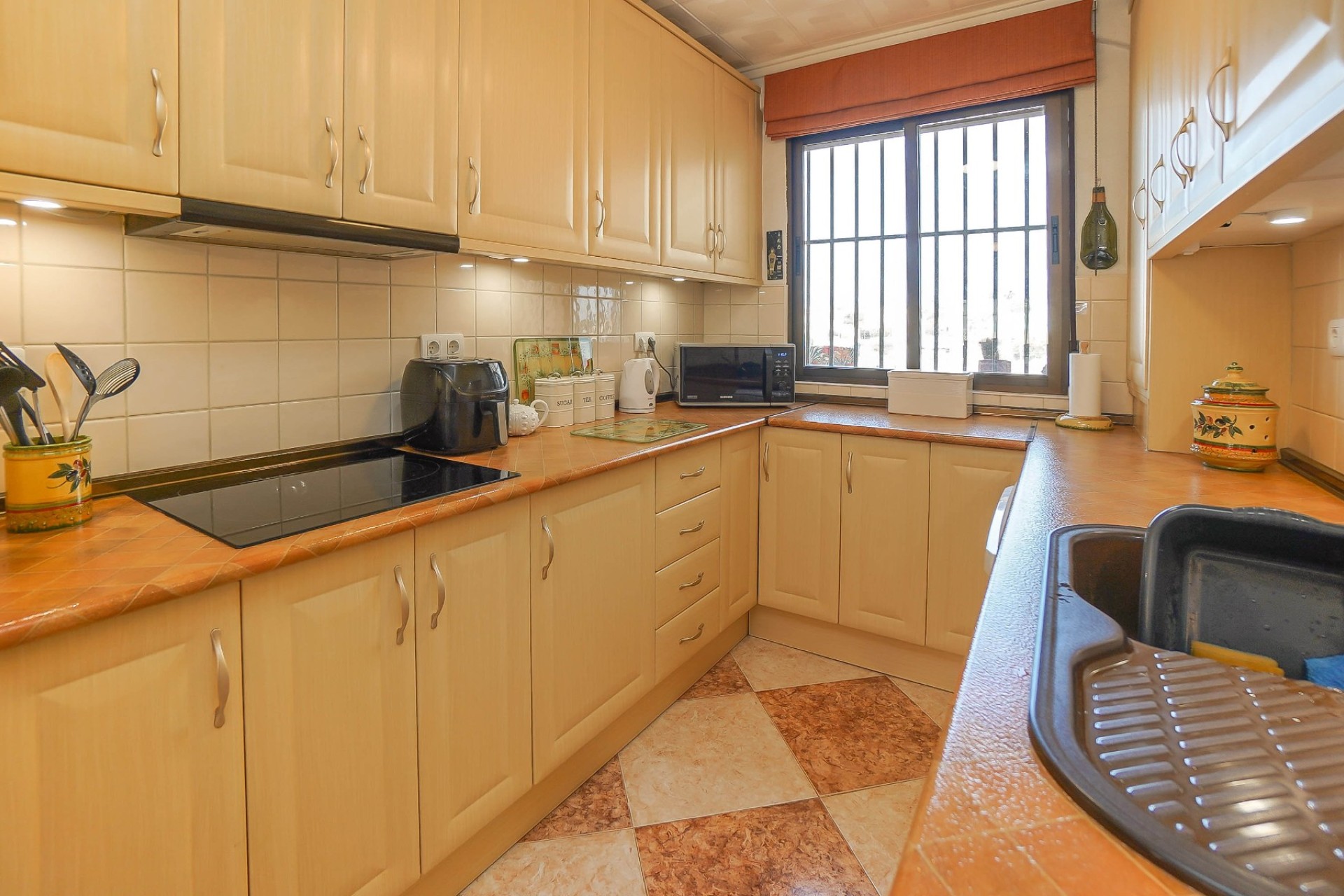 Resale - Detached Villa - La Marina - Urb. La Marina