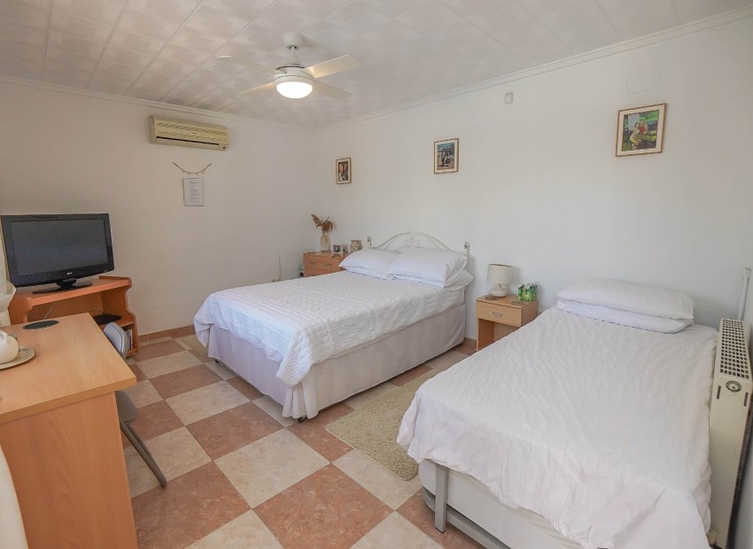 Resale - Detached Villa - La Marina - Urb. La Marina