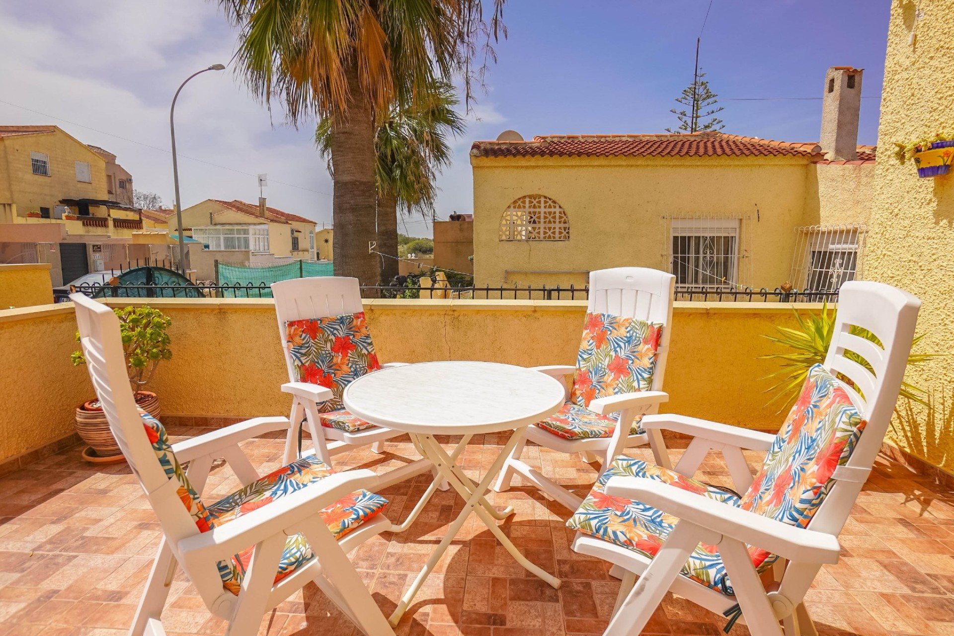 Resale - Detached Villa - La Marina - Urb. La Marina