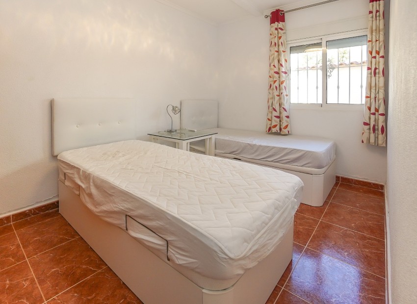 Resale - Detached Villa - La Marina - Urb. La Marina