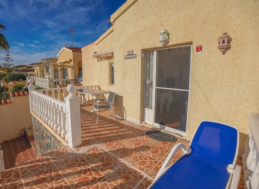 Resale - Detached Villa - La Marina - Urb. La Marina