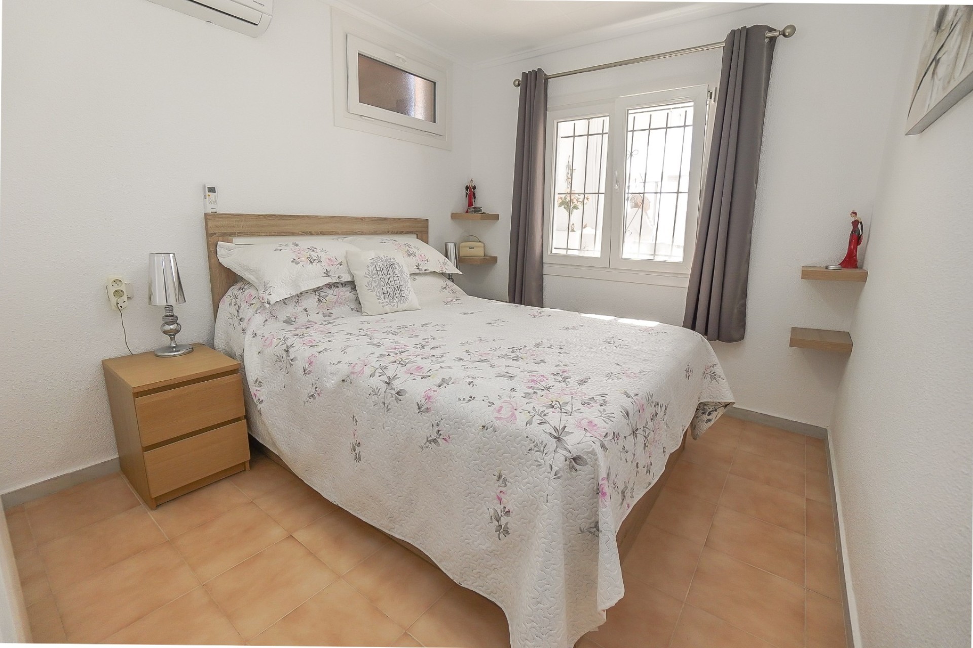 Resale - Detached Villa - La Marina - Urb. La Marina