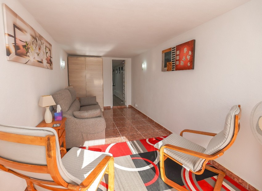 Resale - Detached Villa - La Marina - Urb. La Marina