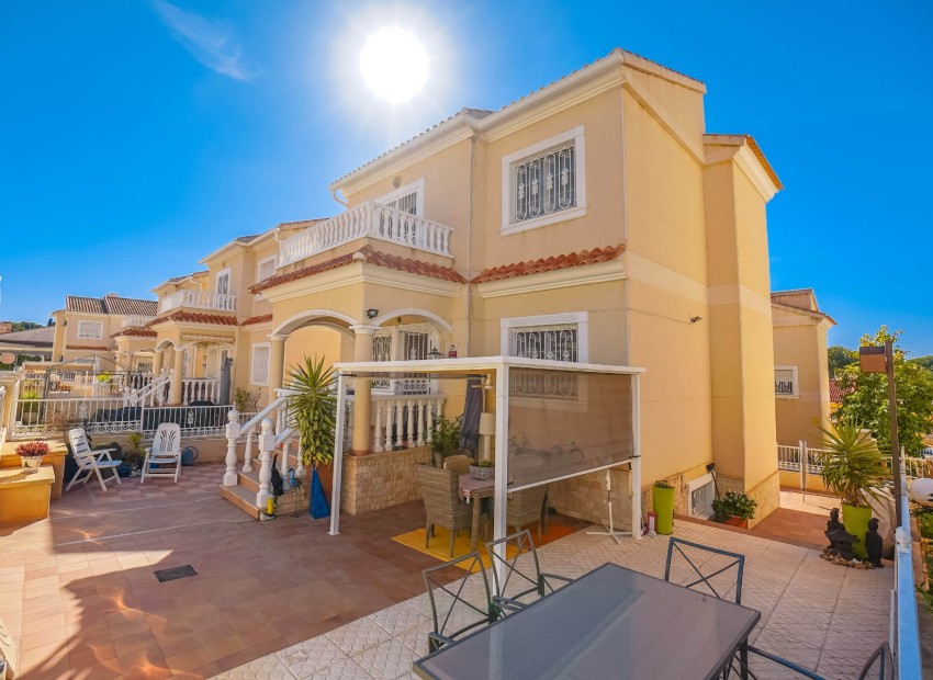 Resale - Detached Villa - La Marina - Urb. La Marina