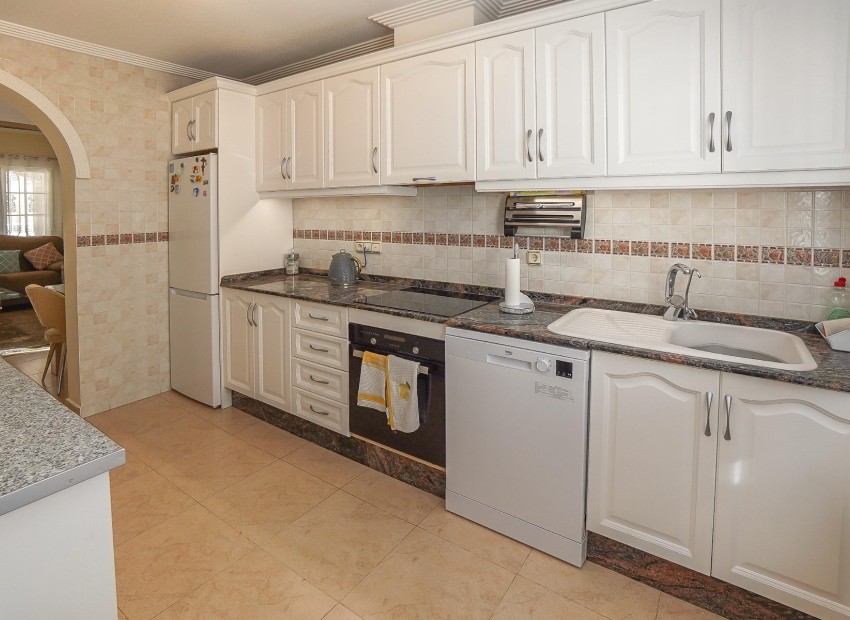 Resale - Detached Villa - La Marina - Urb. La Marina