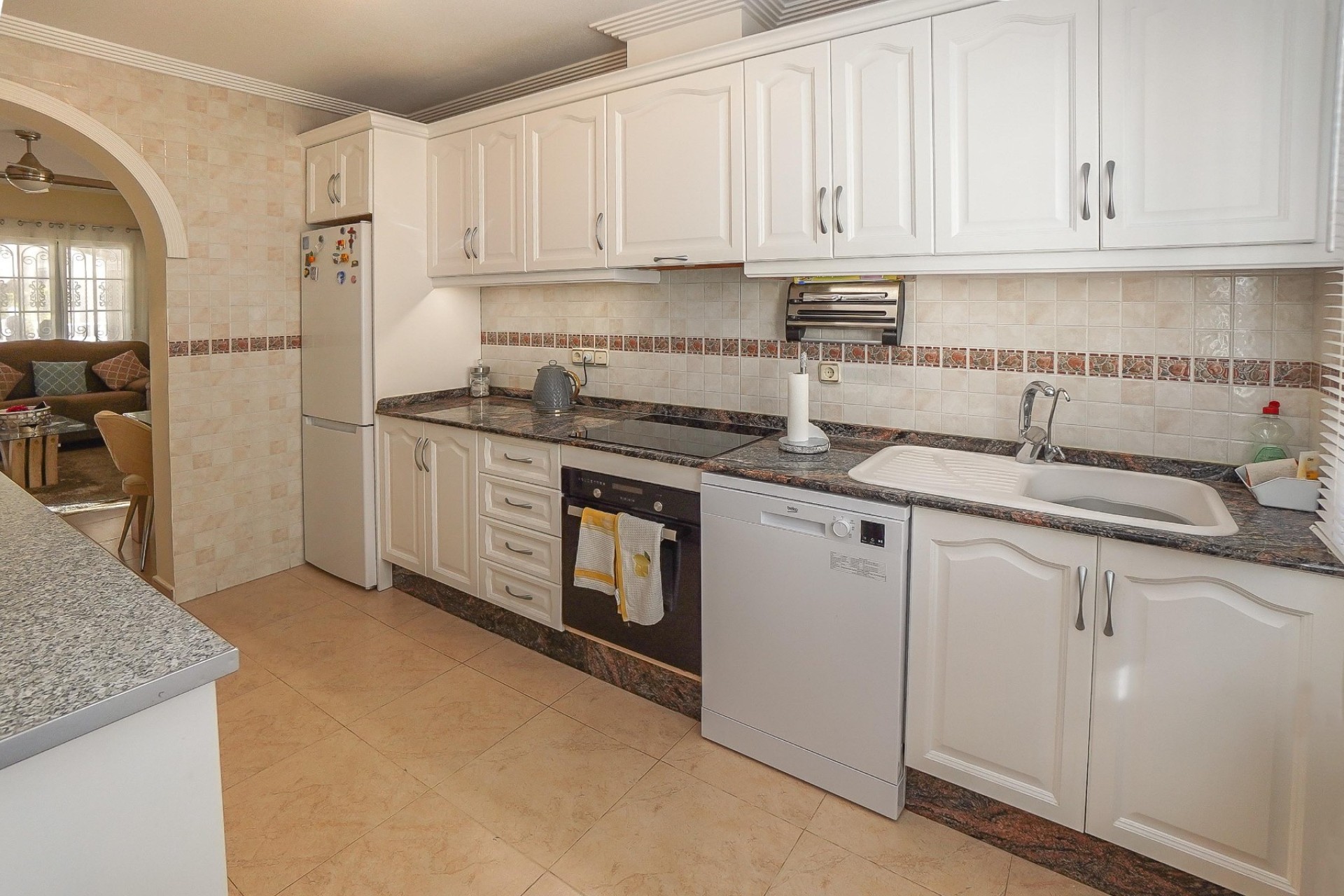 Resale - Detached Villa - La Marina - Urb. La Marina