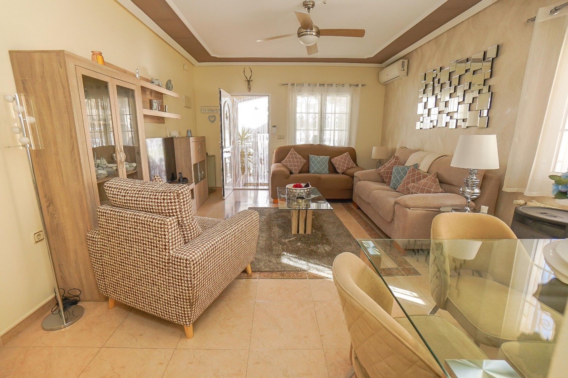 Resale - Detached Villa - La Marina - Urb. La Marina
