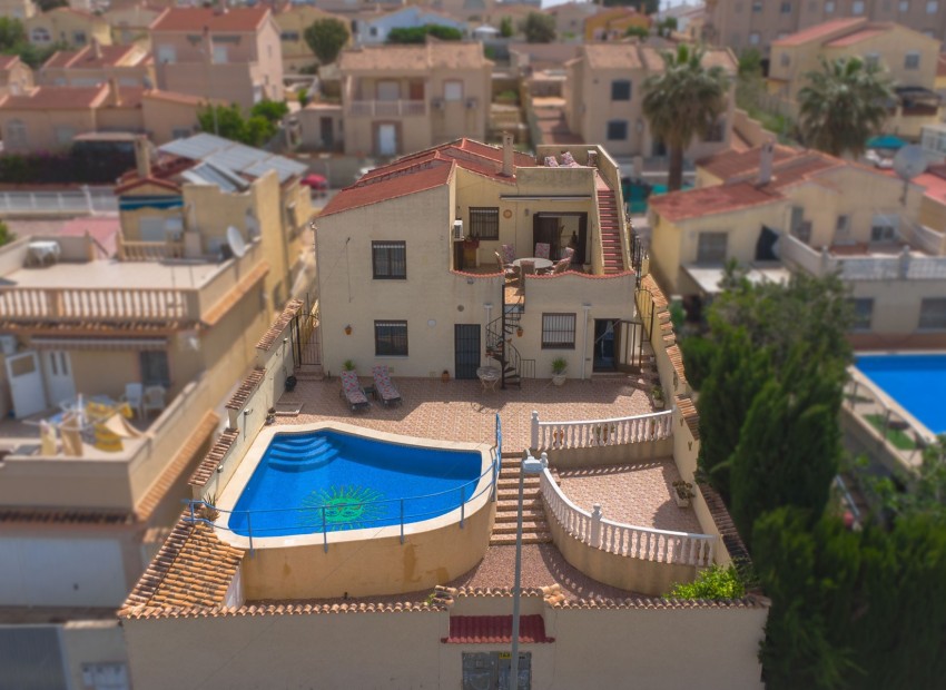 Resale - Detached Villa - La Marina - Urb. La Marina